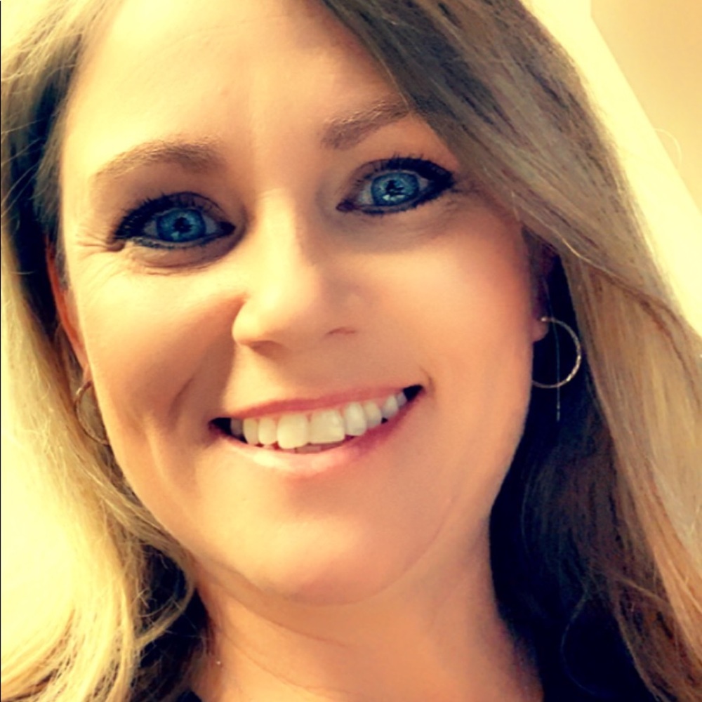 Meet your Posher, Deanna